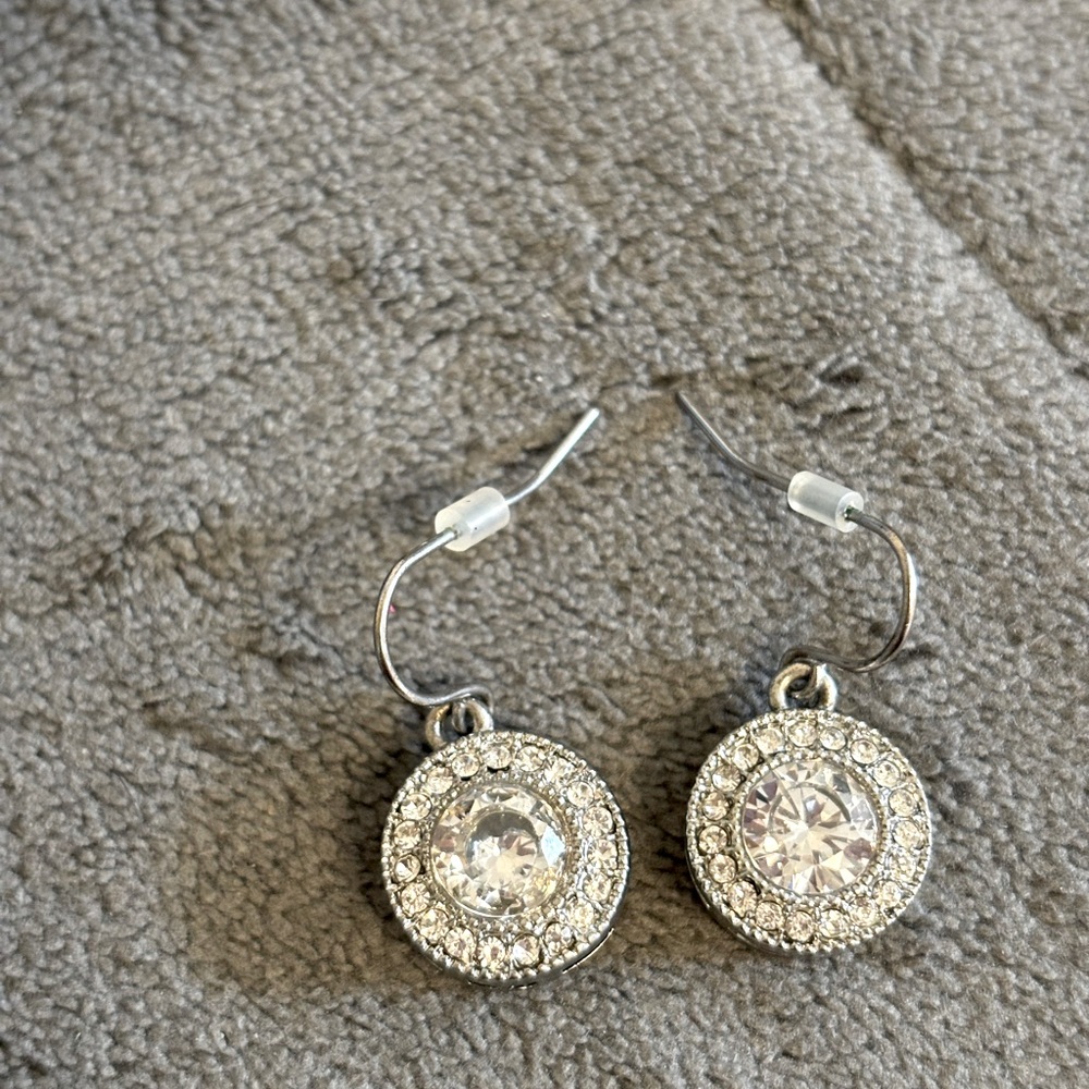 Round crystal halo drop earrings